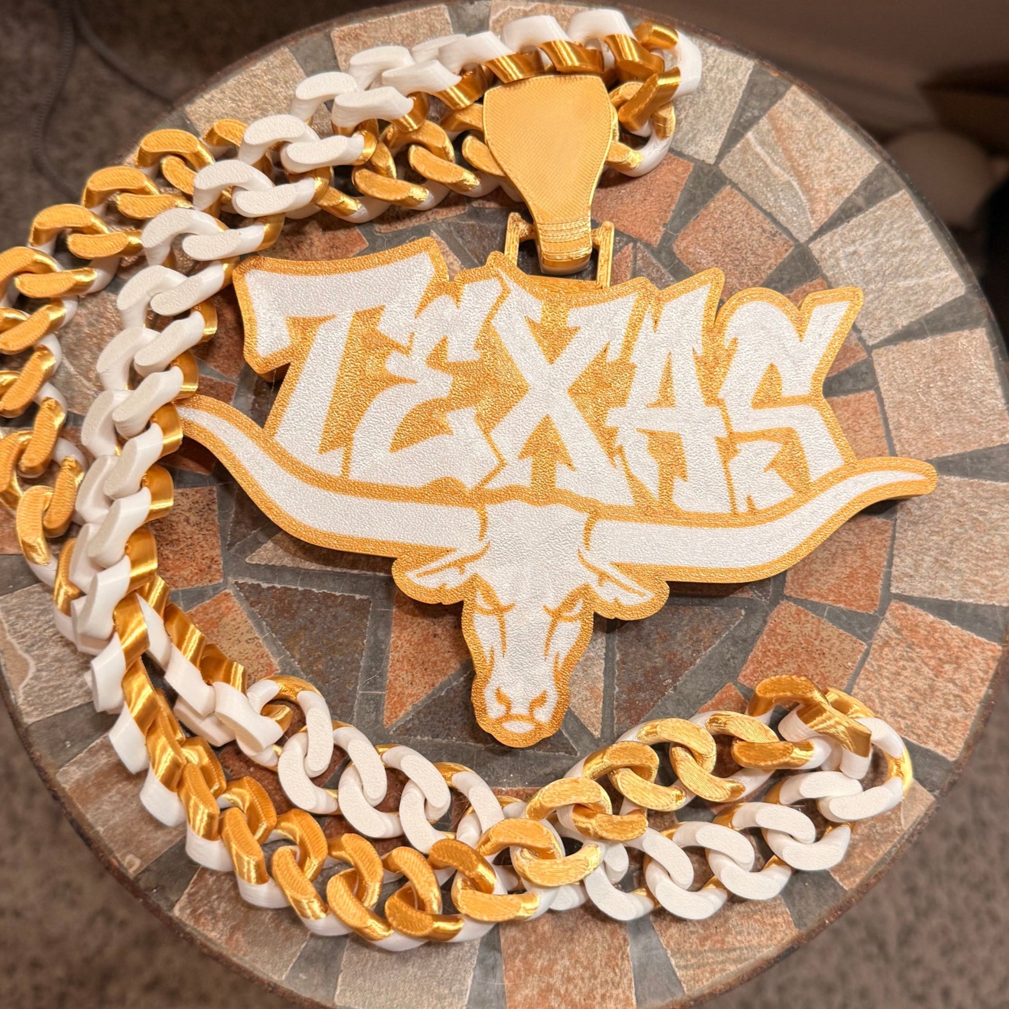 Texas Longhorn Gold and White Hype Chain with a longhorn pendant
